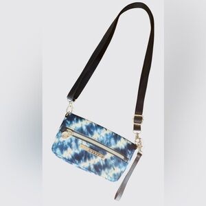 Lily Bloom Steffi Tie Dye Wristlet Crossbody in Bag In Blue. New